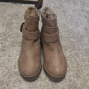 Women's Tan Ankle Boots